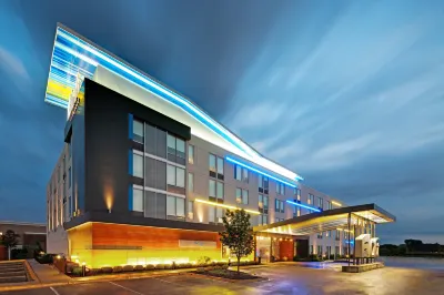 Aloft Bolingbrook Hotels in Bolingbrook