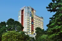 Renaissance Lucknow Hotel Hotels near Lohia Park