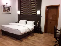 The Exclusive House Hotels near Hayatabad Shalman Park