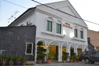 Hotel Shafura 1 Hotels near Pantai Teluk Mak Nik