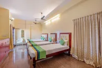 Treebo Grace Inn, 3 Min Walk from Promenade Beach Hotels near Chinna Manikoondu