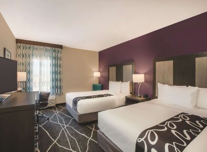 La Quinta Inn & Suites by Wyndham Dallas Northeast-Arboretum