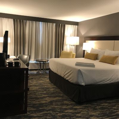 Accessible King Room Wyndham Lancaster Resort & Convention Center Promo Code