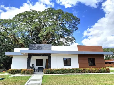 極光別墅及小屋度假村 馬巴拉卡特住宿飯店