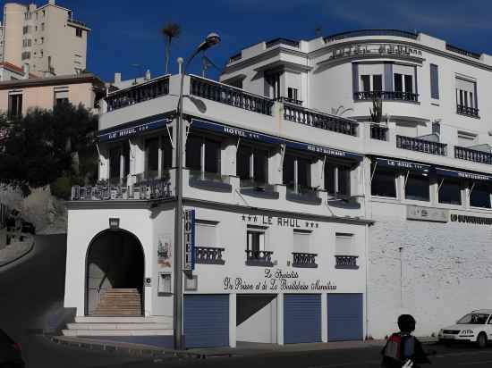 Le Rhul Hotel Exterior