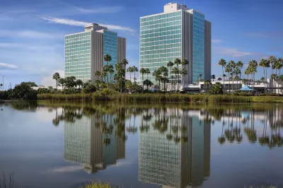 DoubleTree by Hilton at The Entrance to Universal Orlando Hotels near Amtrak Railway Station- Orl