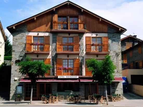 Hotel Esquirol Hotel Exterior