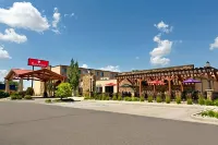 Ramada by Wyndham Fargo Hotels near North Dakota State University