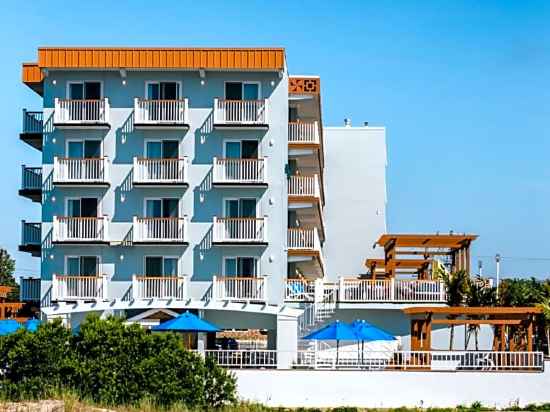 Mahalo Diamond Beach Resort Hotel Exterior