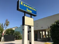 Anaheim Executive Inn & Suites Hotel berhampiran South Baylo University