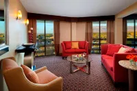 Sheraton Albuquerque Uptown Отели рядом с достопримечательностью «Casas del Rio»