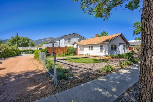 Modern&chic Cottage1bdcomfy Home In Old Colorado Hotels near Santa Fe Springs