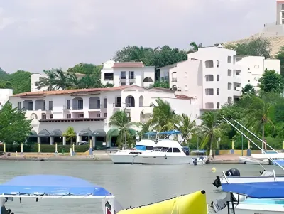 Hotel Marina Resort & Beach Club Hotels near Capilla Del Perpetuo Socorro