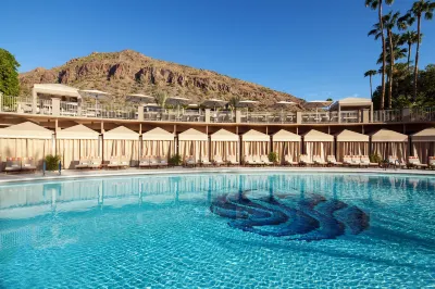 The Canyon Suites at the Phoenician, a Luxury Collection Resort, Scottsdale Hotel di Scottsdale