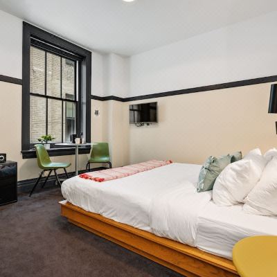 Basic Room, 1 King Bed (Self Check-in with Virtual Front Desk) The Maverick by Kasa Promo Code