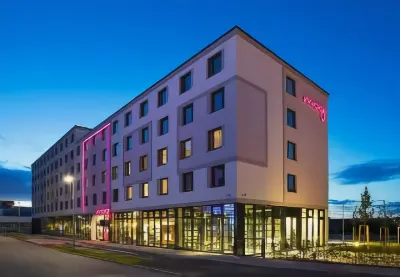 Moxy Stuttgart Airport/Messe Hotels near Oberaichen