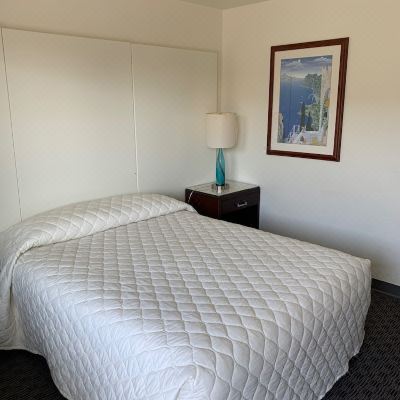 Standard Queen Room - Non-Smoking Morada Inn Promo Code