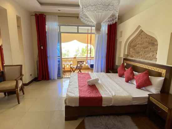 Lux Suites Eden Seafront Apartments Rooms