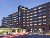 Four Points by Sheraton Richmond Hotels near University of Richmond