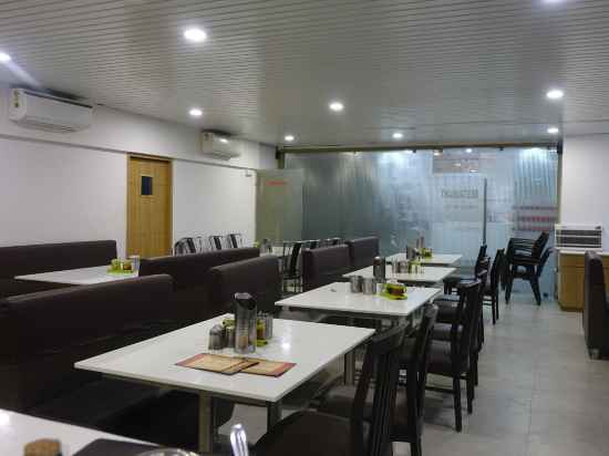 Hotel Sanskruti Inn Dining/Meeting Rooms