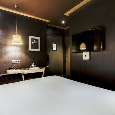 Standard Double City View Hotel Armoni Paris Promo Code