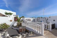 Hotel Siroco - Adults Only 18 Отели рядом с достопримечательностью «Lanzarote Aquarium»