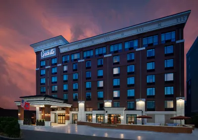 Graduate by Hilton Knoxville Hotels near University of Tennessee