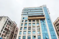 Hotel BKC Garden Отели рядом с достопримечательностью «Парк Сити»