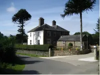 Poole Farm Hotels in Launceston