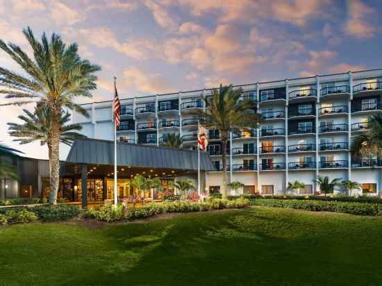 Hilton Garden Inn Cocoa Beach Oceanfront Hotel Exterior