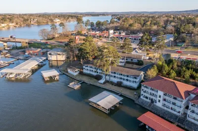 The Hamilton - Lakefront & Studio Suites, Hot Springs