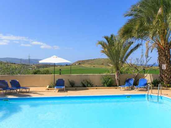 Villa Noni Large Private Pool, A/C, WiFi Fitness & Recreational Facilities