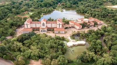 Grande Hotel e Termas de Araxá Hotel berhampiran Zema Museum