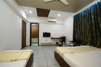 Crimson Park Shripriya-Nathdwara Hotels near Gandhi Park