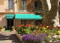 Hotel Provence by Adonis Hotel dekat Eglise de Gaubert