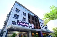 Hotel Nusa CT Hotel dekat Forest City