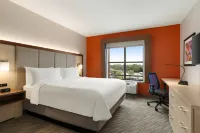 Holiday Inn Express & Suites Charleston - Mount Pleasant