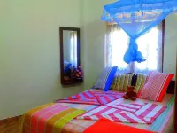 Pearl Villa Hotels near Talalla Beach