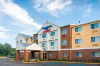 Fairfield Inn & Suites Terre Haute Hotels near Glik's