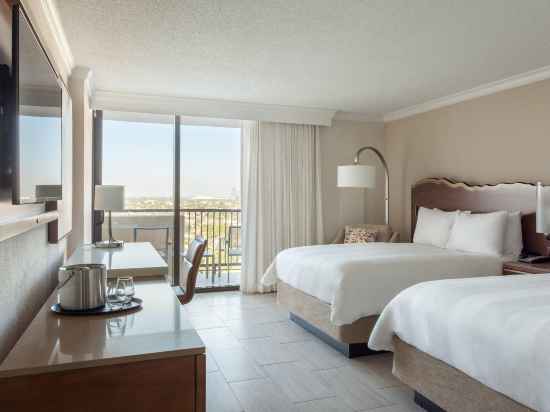 Fort Lauderdale Marriott Harbor Beach Resort & Spa Rooms