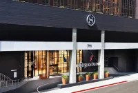 Sheraton Grand Los Angeles Hotels near Temple Beth Am