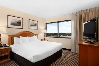 Hilton Chicago/Oak Brook Suites Hotels in York Township