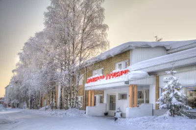 Hotel Aakenus Hotel berhampiran Rovaniemi Theater