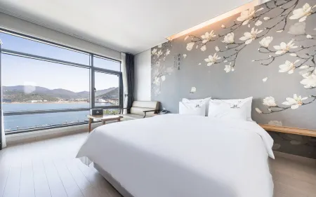 Tongyeong Bridge Hotel