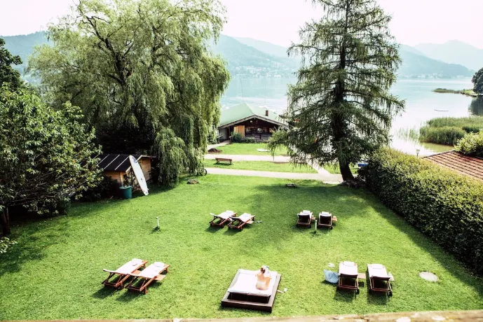 Hotel Terrassenhof am Tegernsee (Restaurant, Day-Spa, Sailingcenter, Biergarten & Eventlocation) 