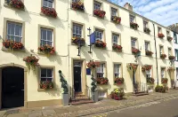 Georgian House Hotel Hotels near The Beacon Museum