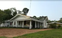 Villa Cinnamon in Dodanduwa Near Hikkaduwa, Sri Lanka - Ideal for 10 Guests