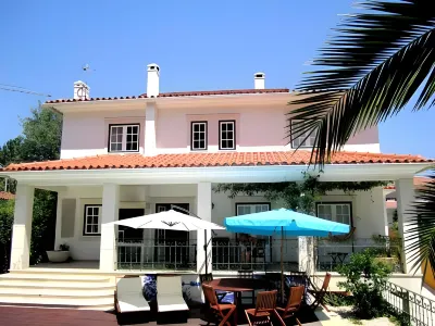 Magnolia B&B Hotels near Polytechnic of Leiria