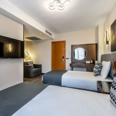 Deluxe Twin Room Bristol Hotel Promo Code