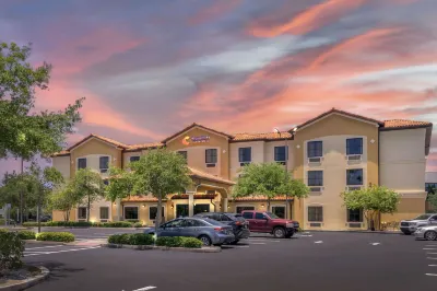 Comfort Inn & Suites Northeast - Gateway Hotels near Walmart Supercenter